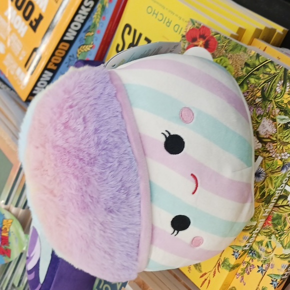 Squishmallows Toys Nwt Bevin The Cotton Candy Squishmallow 223